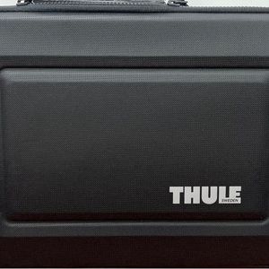 Thule 15 inch Gauntlet black laptop sleeve